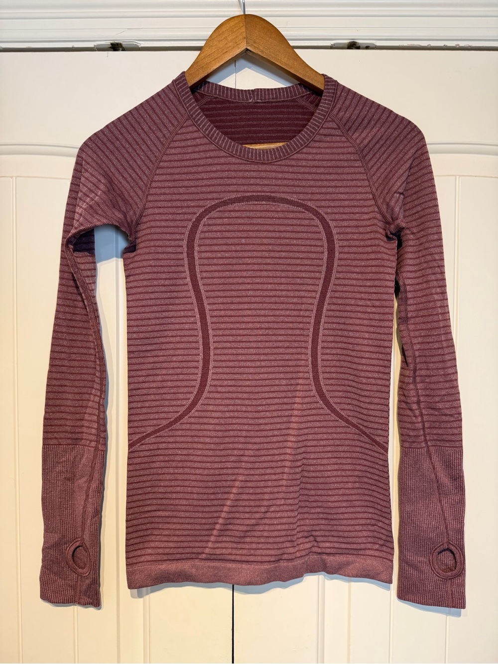 lululemon athletica Long-Sleeve Seamless Top in Dusty Mauve Size 4